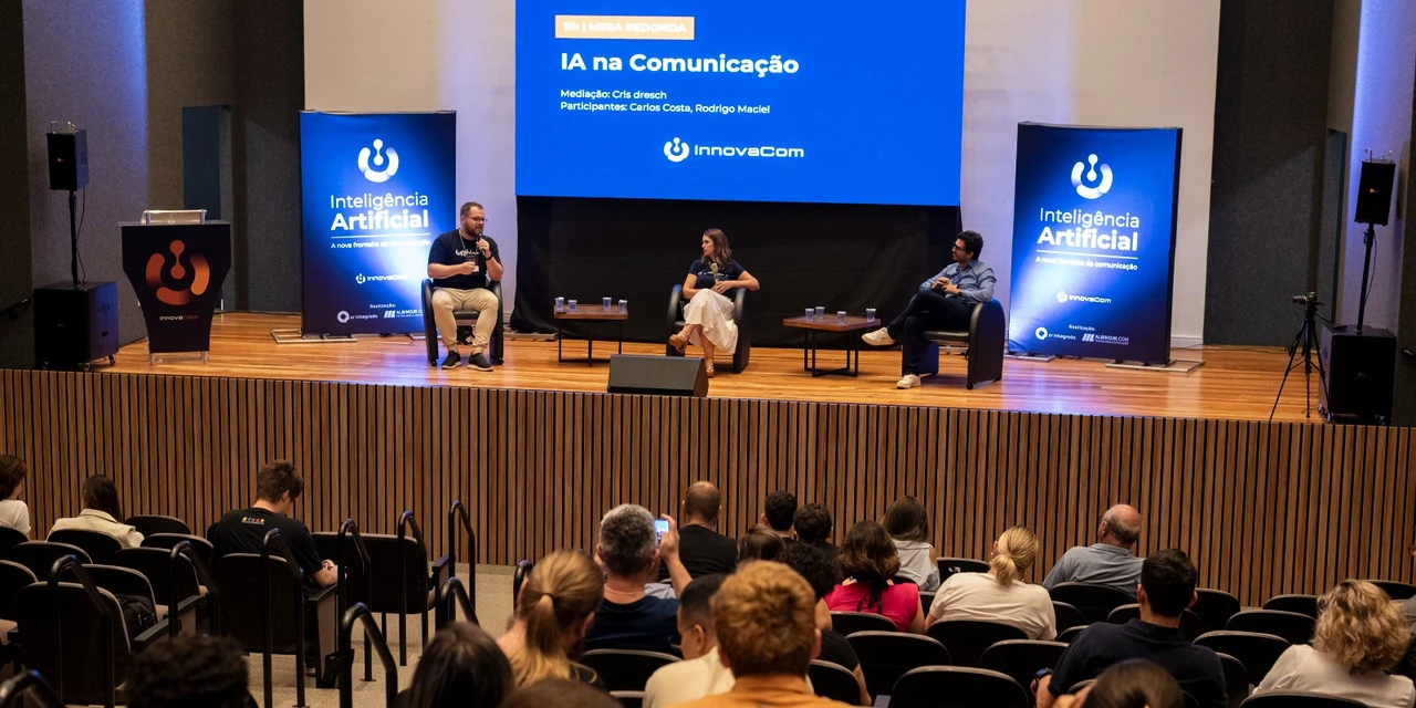 Painéis do InnovaCom destacam aplicação prática da IA nos negócios e na educação