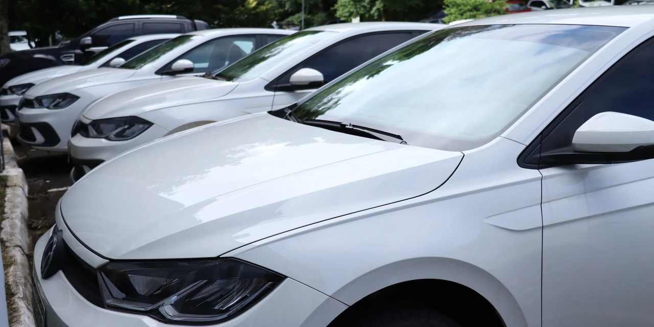 Câmara de PG vai rastrear carros utilizados pelos vereadores