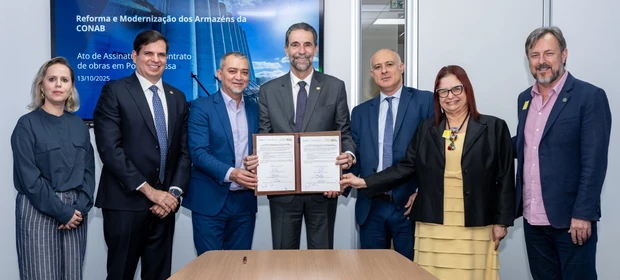 Reunião autoriza início da reforma de armazém da Conab em Ponta Grossa