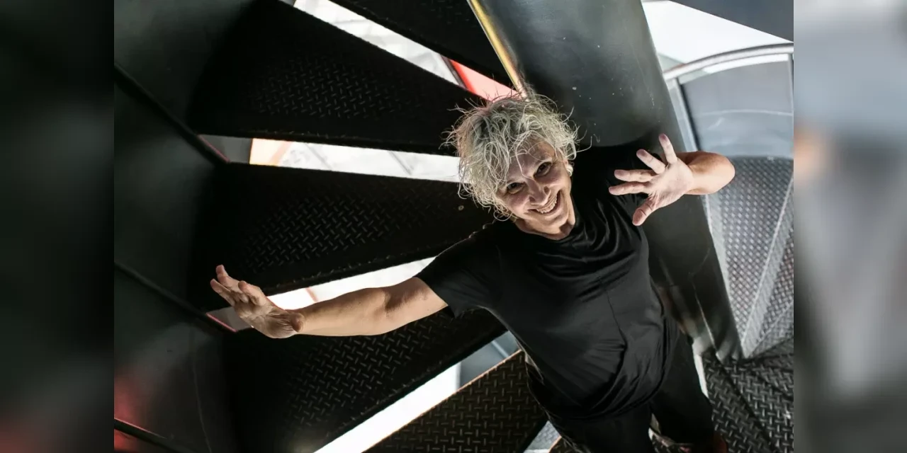 Fenata: Denise Stoklos traz peça 'Mary Stuart' ao Cine Teatro Ópera