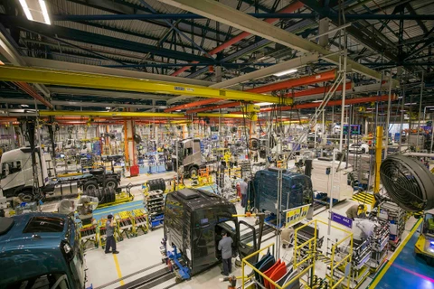 Produção industrial do Paraná se destaca e supera média nacional em agosto