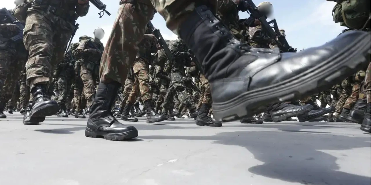 MPPR denuncia militares do exército e civil por crimes sexuais, ameaça e fornecimento de álcool a adolescentes em Castro