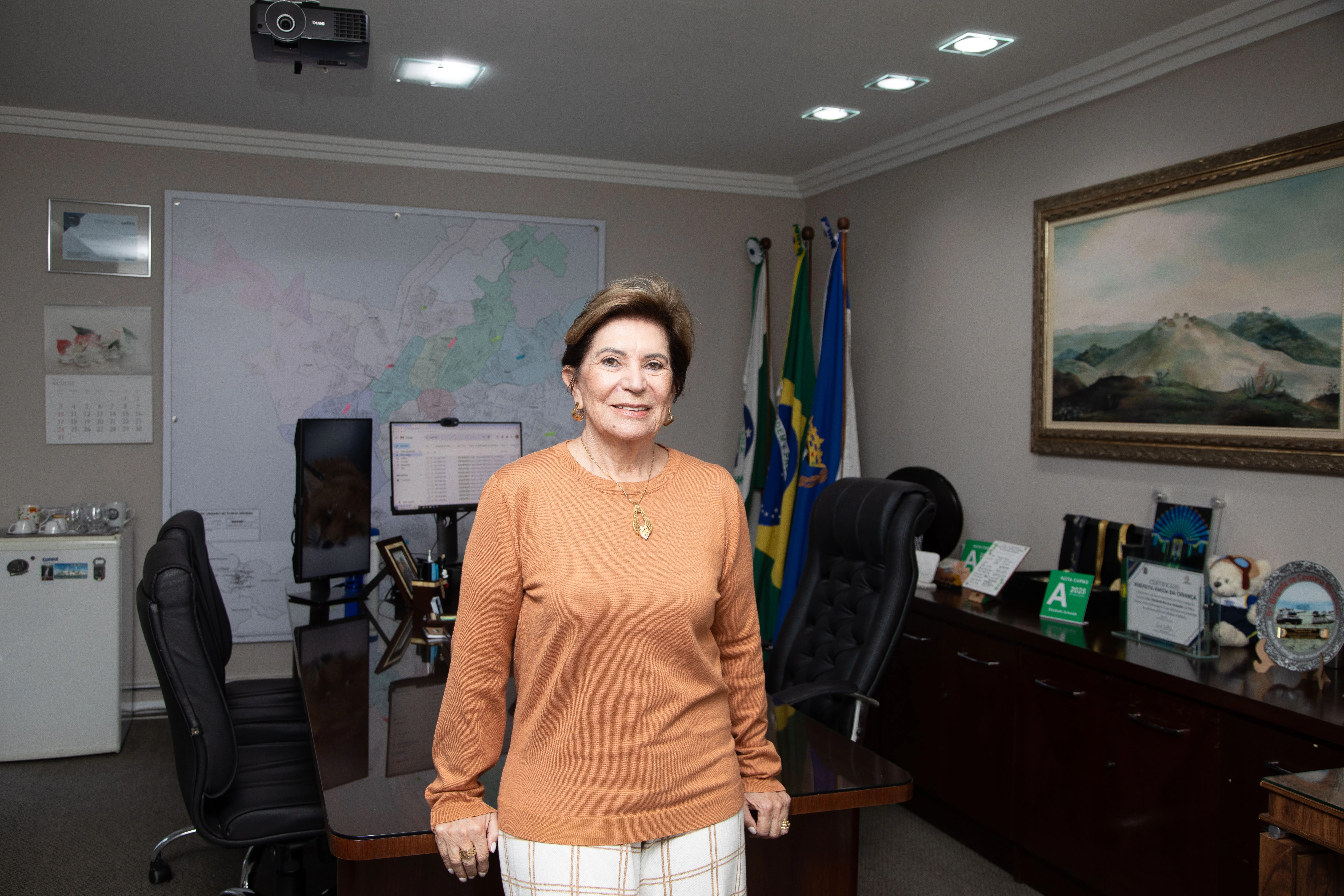 “Nós já avançamos muito nesse sentido, mas ainda temos muita misoginia [preconceito contra mulheres] e muito etarismo [preconceito contra idosos]. Eu sofro muito com isso e minhas secretárias também” (FOTO: D'PONTA NEWS / GABRIEL RAMOS DE LIMA)