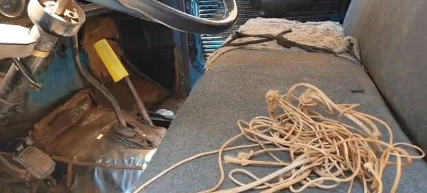 Motorista é flagrado com corda no lugar de cinto de segurança no Paraná