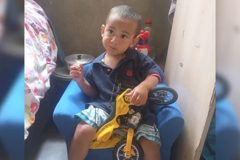 Familiares se despedem de Artur, menino encontrado morto no Rio Tibagi