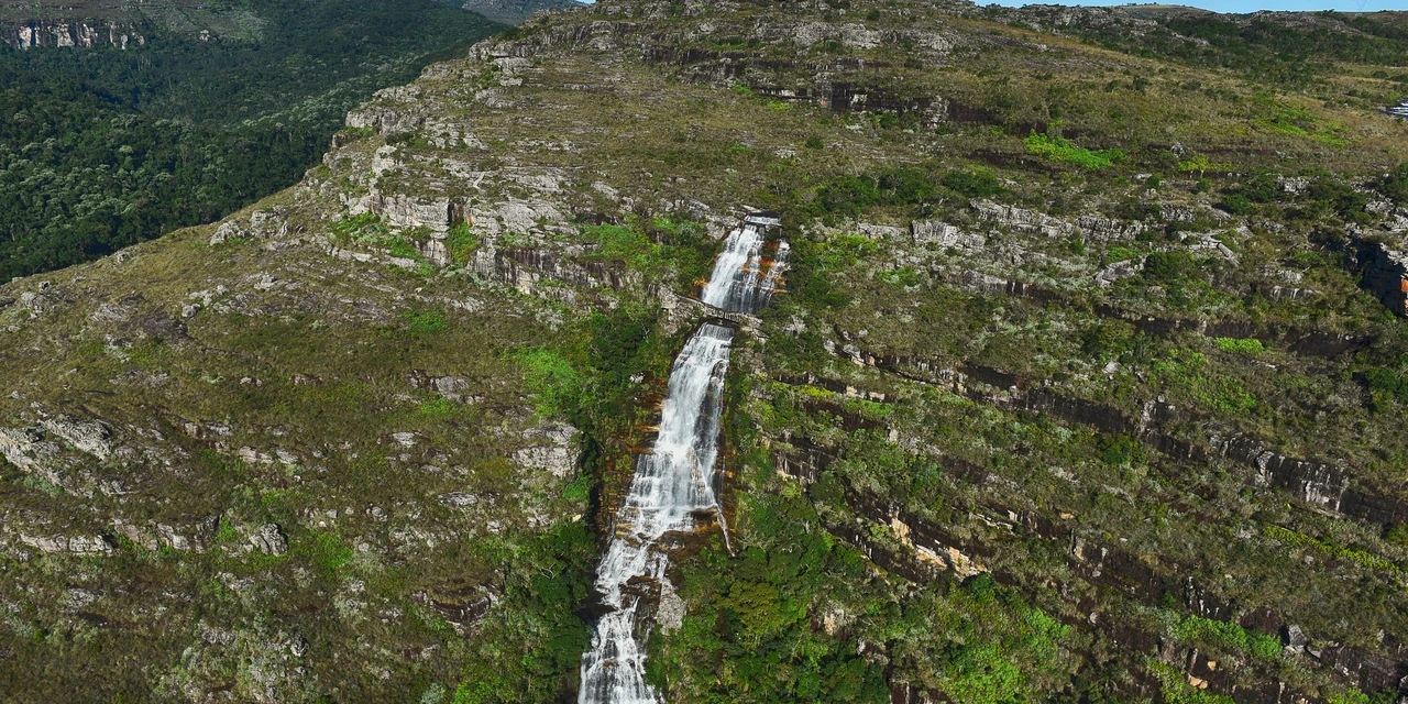 Trilhas no 'Guartelá' são opções para curtir a natureza na região