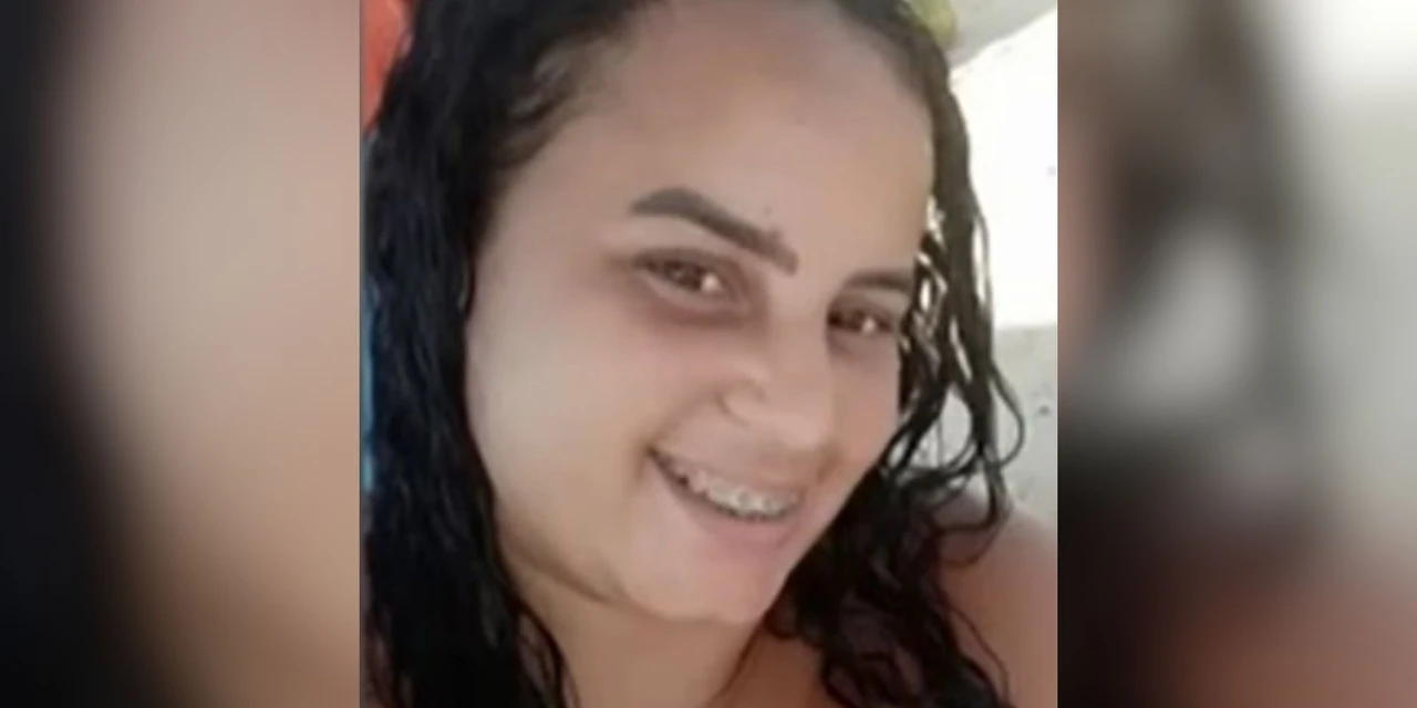 Mãe é linchada por vizinhos após esfaquear filho de 8 anos