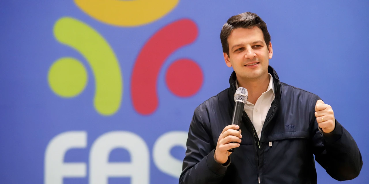 “Quero que trabalhemos cada vez mais unidos”, afirma Eduardo Pimentel ao anunciar reajuste de até 65% para instituições de acolhimento em Curitiba