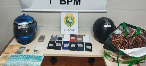 PM recupera moto furtada e prende suspeitos por tráfico e receptação em Ponta Grossa