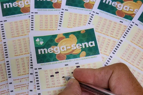 Mega-Sena pode pagar até R$ 76 milhões no sorteio desta terça-feira