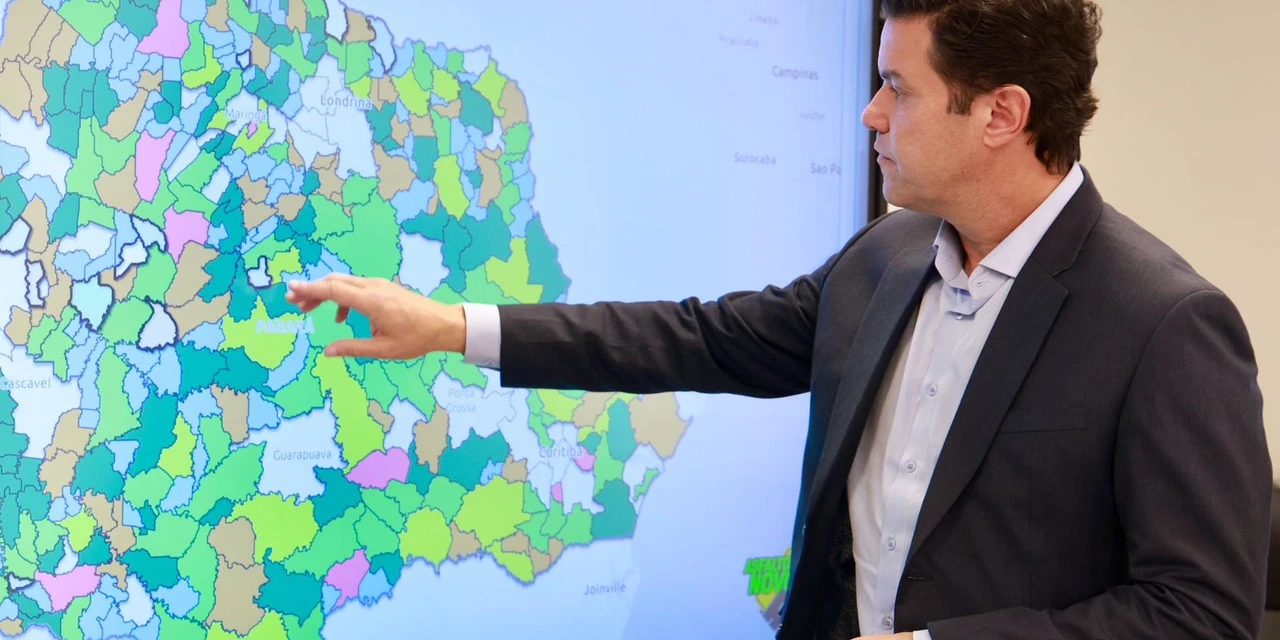 Guto Silva apresenta iniciativas paranaenses em evento de gestores no Mato Grosso do Sul
