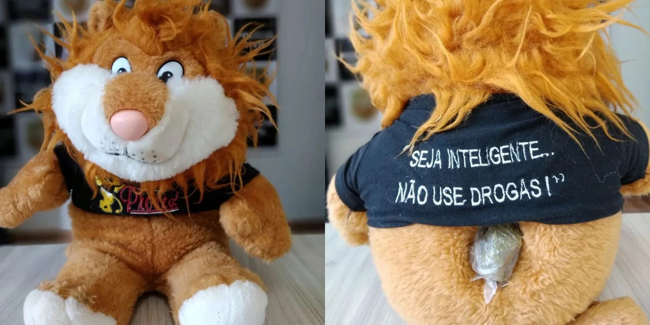 Tráfico usa mascote do Proerd para esconder maconha; quatro são presos
