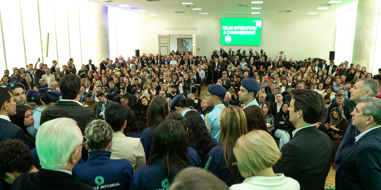 Colégios estaduais da região recebem mais de R$ 19,5 milhões para reformas estruturais