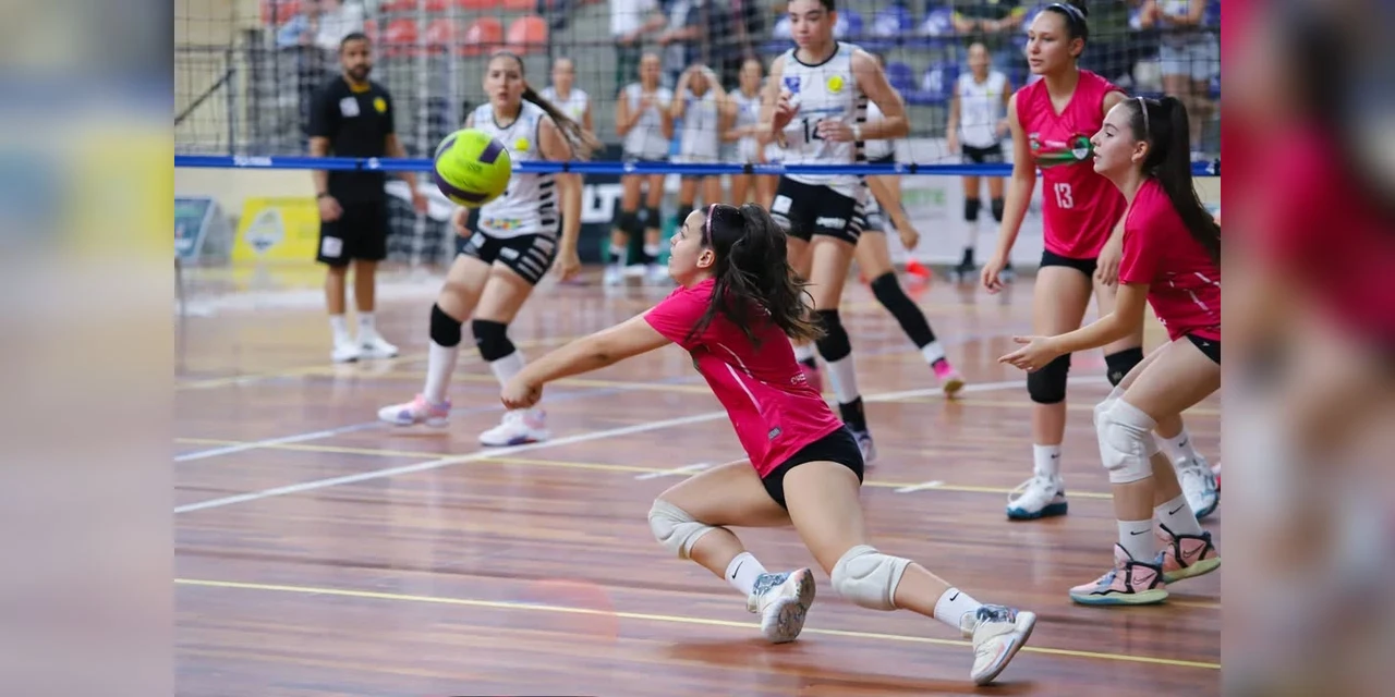 Taça Paraná de Voleibol começa neste domingo com mais de 3,5 mil atletas inscritos
