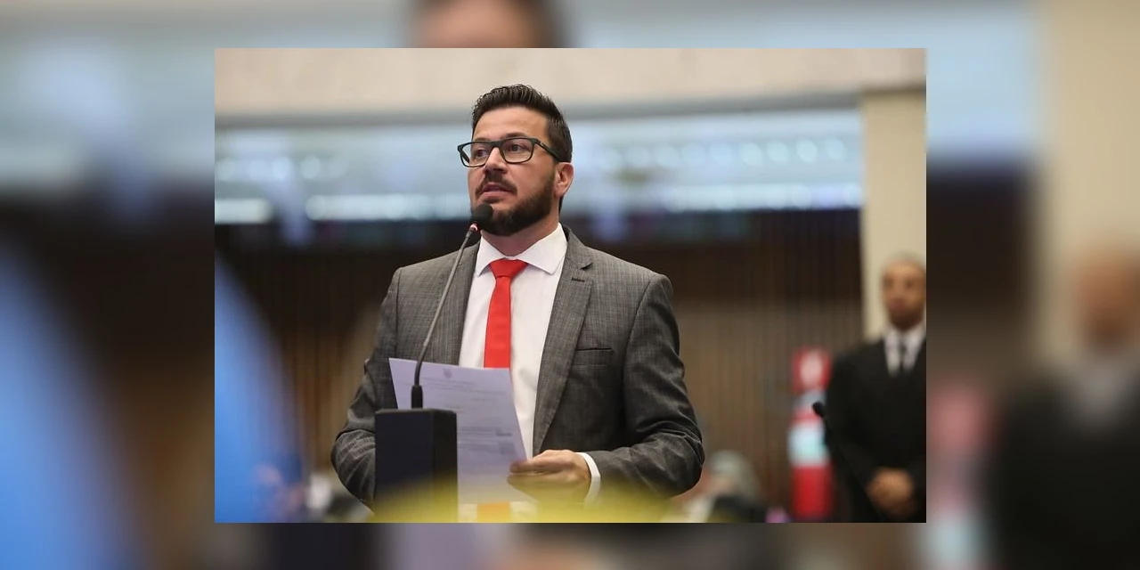 Arilson adere a projeto de lei que propõe a criação do Botão do Pânico para profissionais da saúde