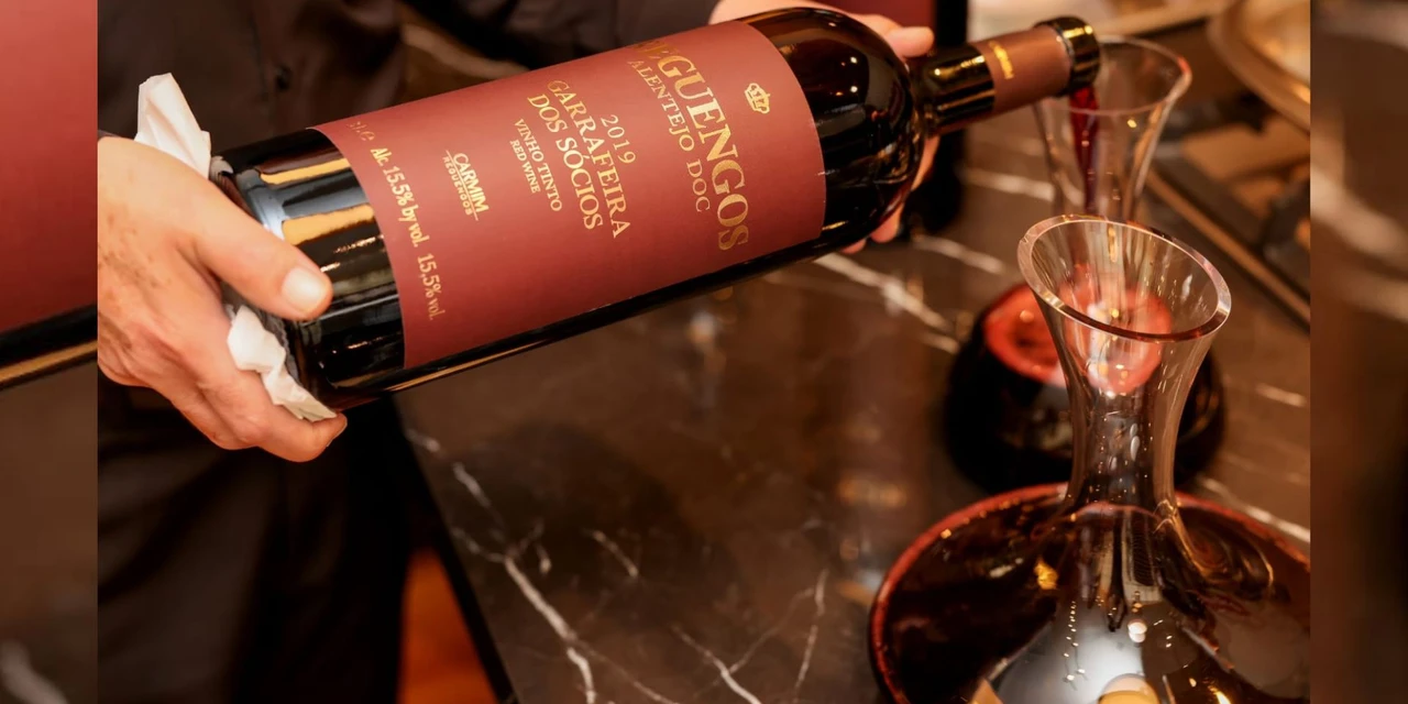 Vinhos & Viagens: 'Enólogo português conduz degustação vertical de vinho icônico do Alentejo', por Patrícia Ecave