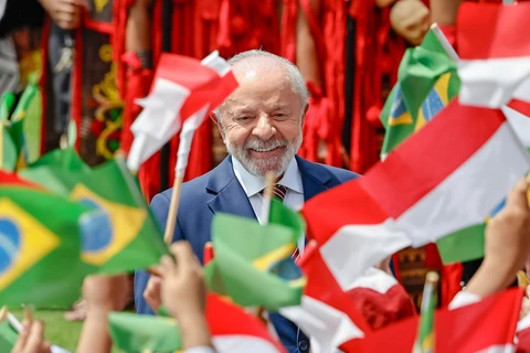 Lula afirma que pretende disputar um quarto mandato à Presidência