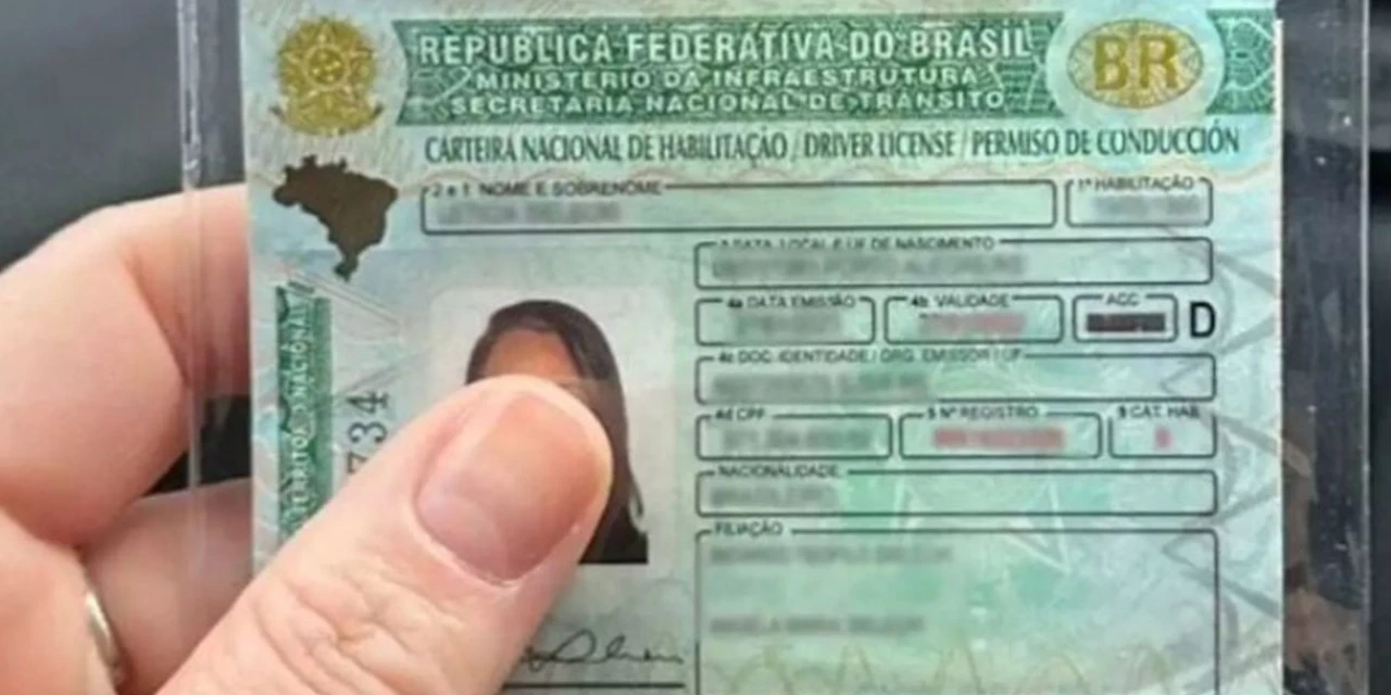 Governo deve recuar sobre tirar obrigatoriedade de autoescola para CNH; entenda o que muda