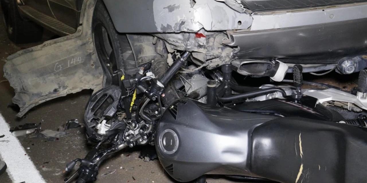 Acidente deixa motociclista gravemente ferido, no bairro Oficinas