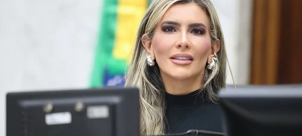 Flávia Francischini protocola Moção de Repúdio contra decreto do governo federal que altera a política de educação especial