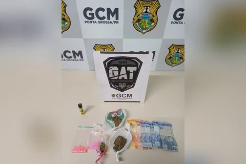 Homem é detido com maconha e ecstasy no Centro de Ponta Grossa
