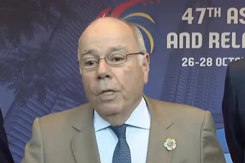 Ministro Mauro Vieira afirma que reuniões para suspender tarifaço começam ainda hoje