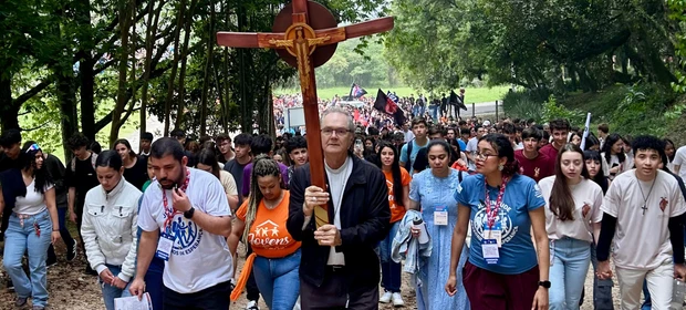 Cerca de 3 mil jovens participam da Peregrinação Diocesana em Piraí do Sul