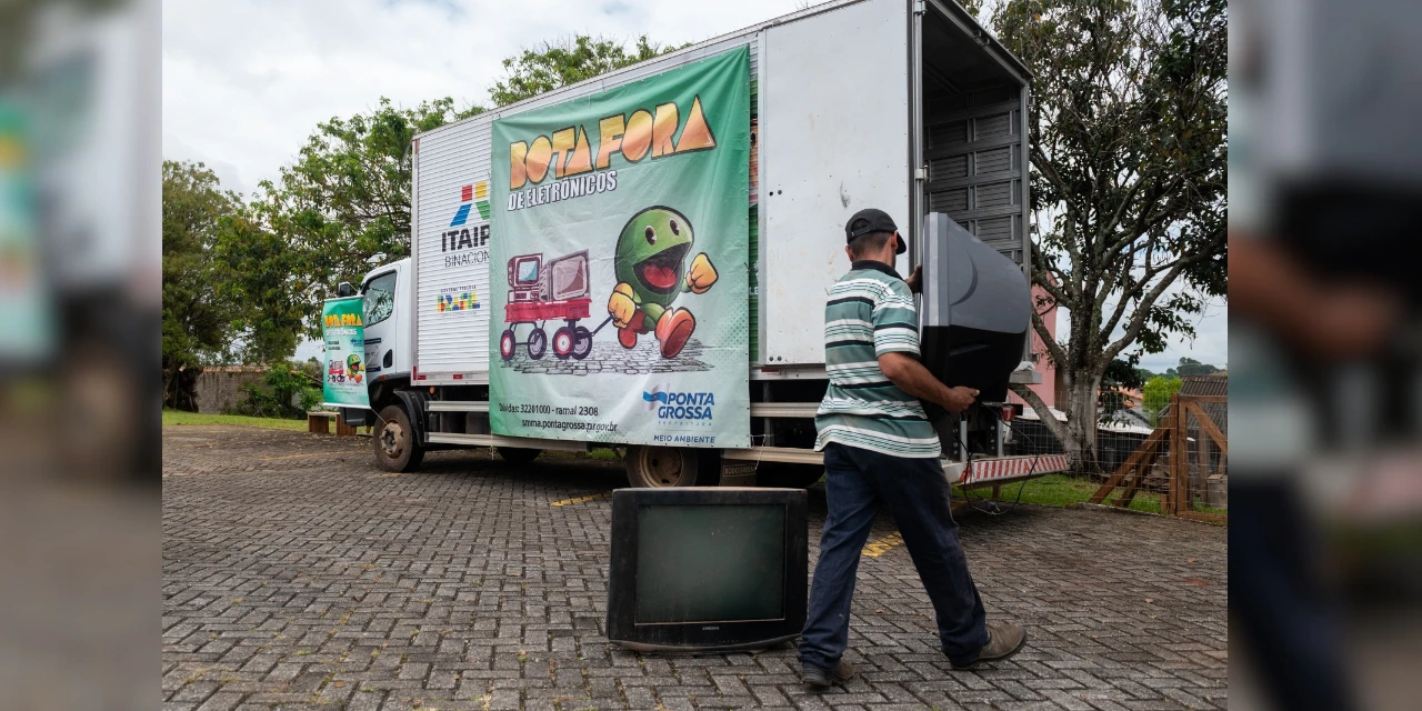 Resíduo Zero: ação recolhe eletrônicos e recicláveis secos em PG