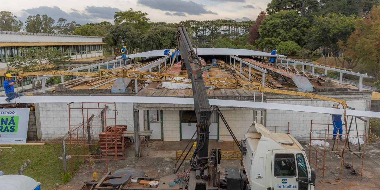 Com investimento de quase R$ 2 bi, telhado do Caic-UEPG é revitalizado