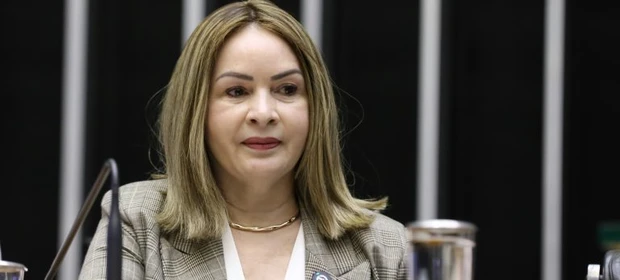 Projeto de lei propõe criminalizar abandono afetivo de crianças e adolescentes