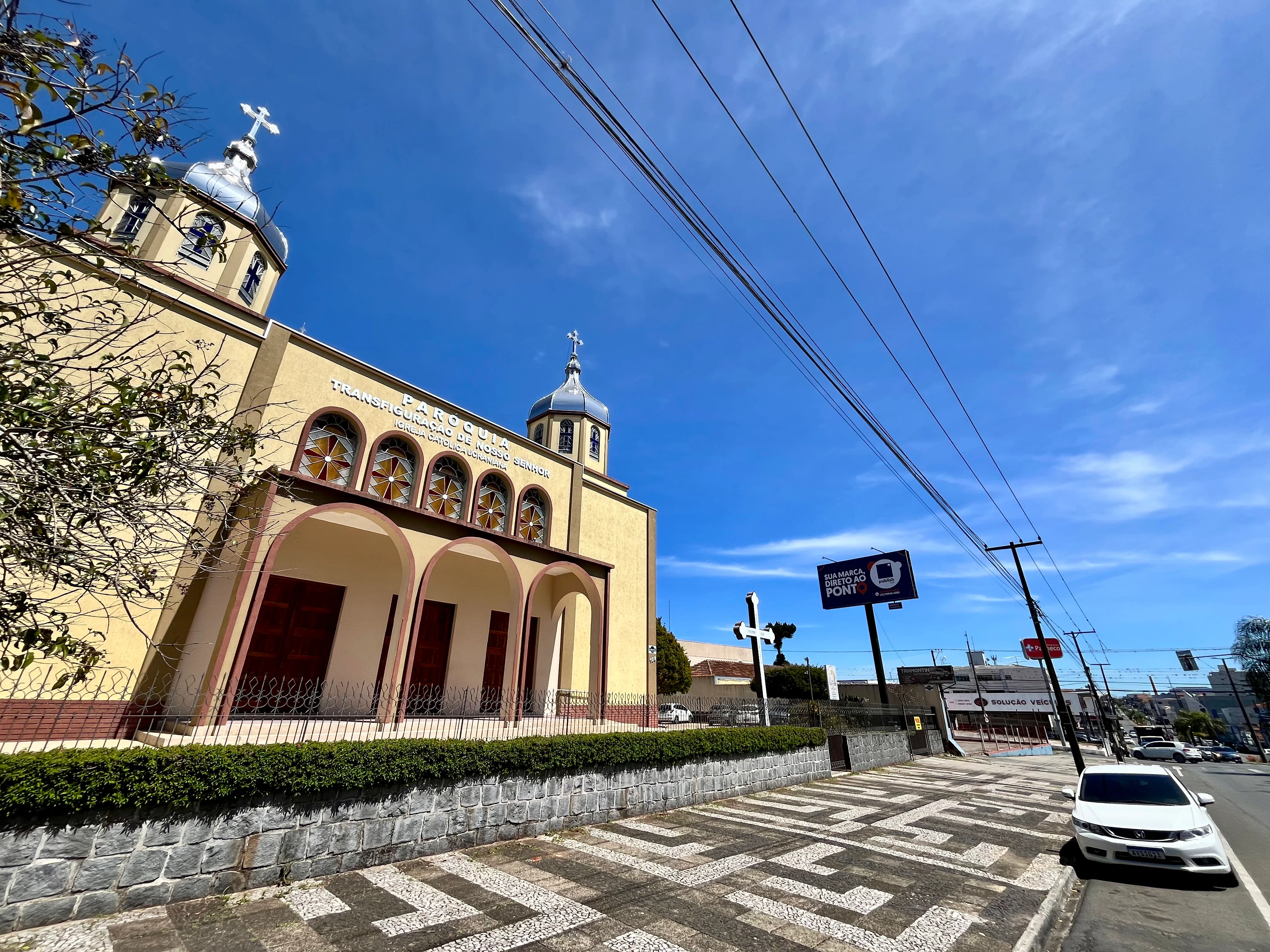 Um dos maiores símbolos de Nova Rússia, a Paróquia Transfiguração de Nosso Senhor, de rito bizantino, sintetiza o espírito eslavo que marca o bairro (FOTO: RAFAEL GUEDES)