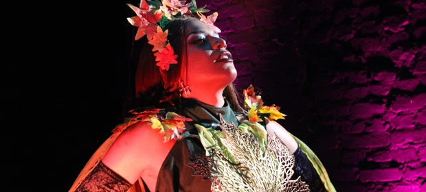 Show de drag queens “Holofotes” toma conta do Ópera nesta sexta-feira (31)