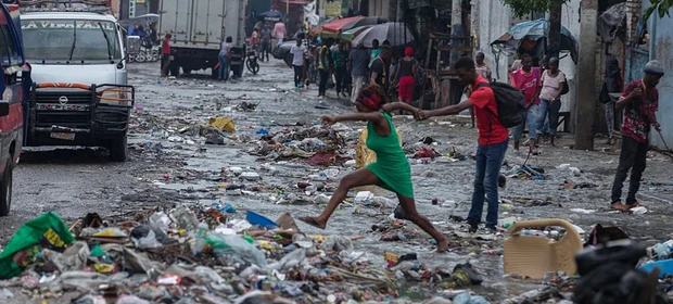 Furacão Melissa deixa 29 mortos no Caribe e segue em direção às Bermudas