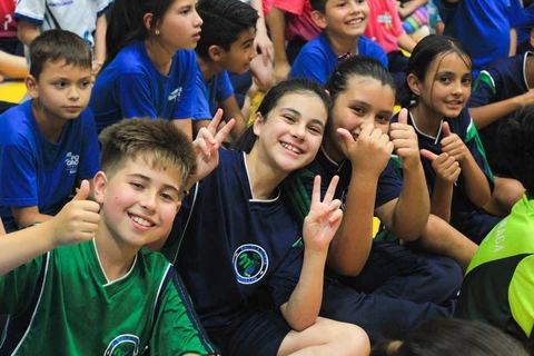 Quase 80 escolas de PG participam da abertura do 17º JEEM