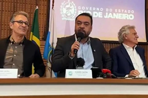 ARTIGO: Memes em Letras, por Oliveiros Marques