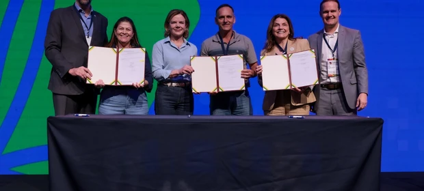 Gleisi Hoffmann encerra Caravana Federativa no Paraná com novos investimentos e fortalecimento do diálogo com municípios