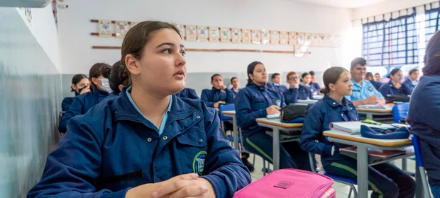 Secretaria de Educação divulga lista de colégios que poderão ser militarizados em Ponta Grossa; confira