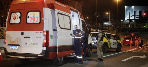 Criança de 3 anos fica ferida em acidente de trânsito no Centro de PG; veja fotos