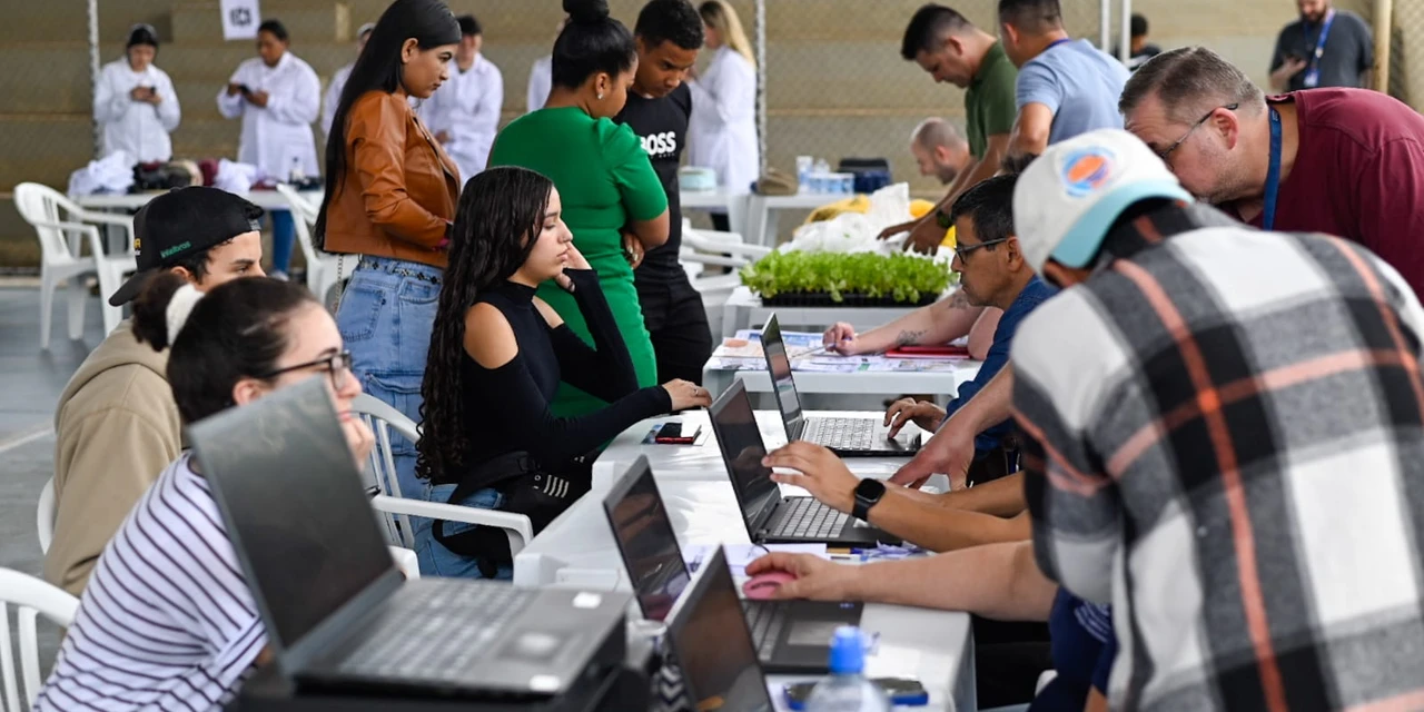 Ação no Jardim Gralha Azul oferece 400 vagas de trabalho em Ponta Grossa