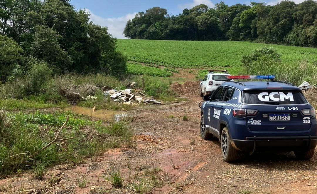 Vítima foi encontrada caída ao lado de plantação | Foto: Divulgação/Guarda Civil Municipal