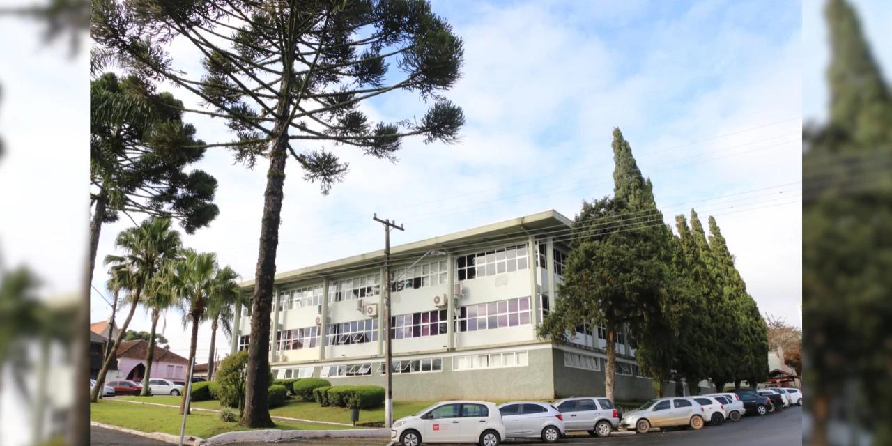 Castro divulga edital para concurso público com salários de até R$ 7,4 mil nesta sexta-feira