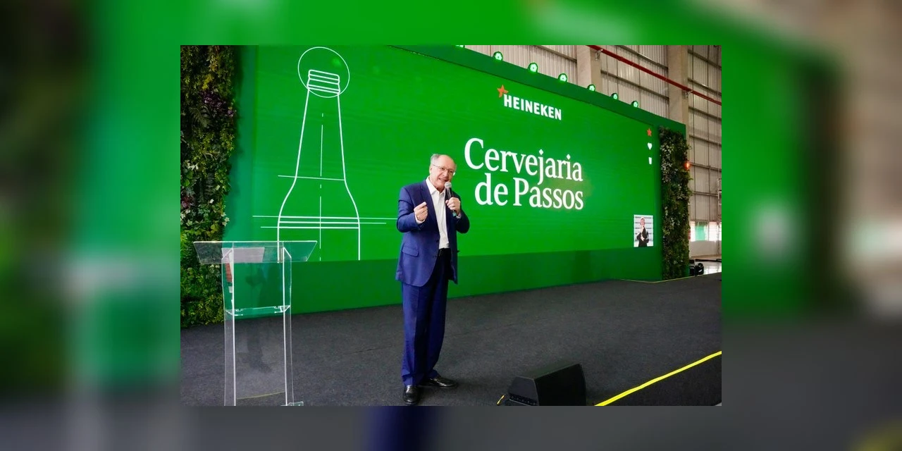 Alckmin afirma que isenção do Imposto de Renda vai aumentar renda e consumo durante inauguração de nova cervejaria da Heineken em Minas Gerais
