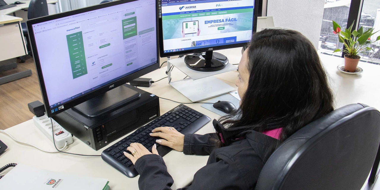 Paraná fecha outubro com tempo de apenas 8 horas para abertura de empresas