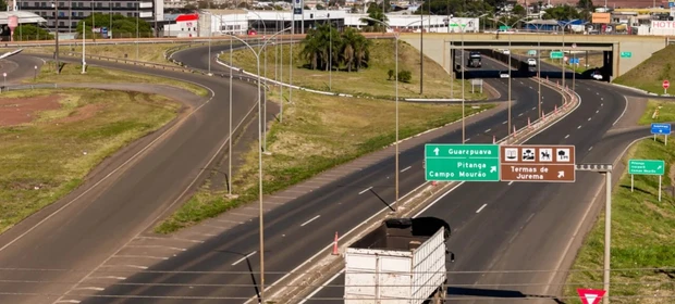 BR-277, sentido Ponta Grossa, tem interdição parcial; concessionária pede atenção aos motoristas