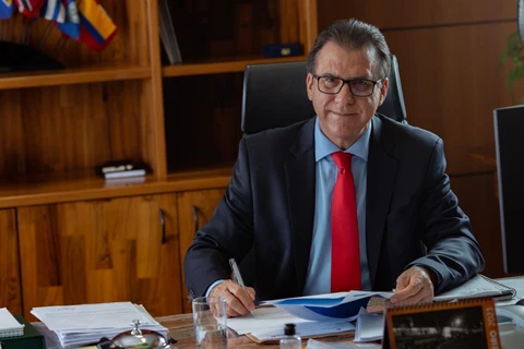 Artigo: 'Fim da escala 6X1 é pauta do Brasil', por Oliveiros Marques