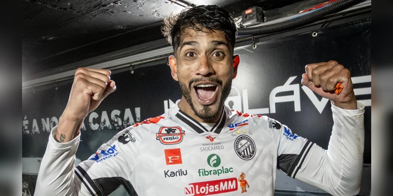 Operário confirma renovação de Índio, maior ídolo e recordista de jogos do clube