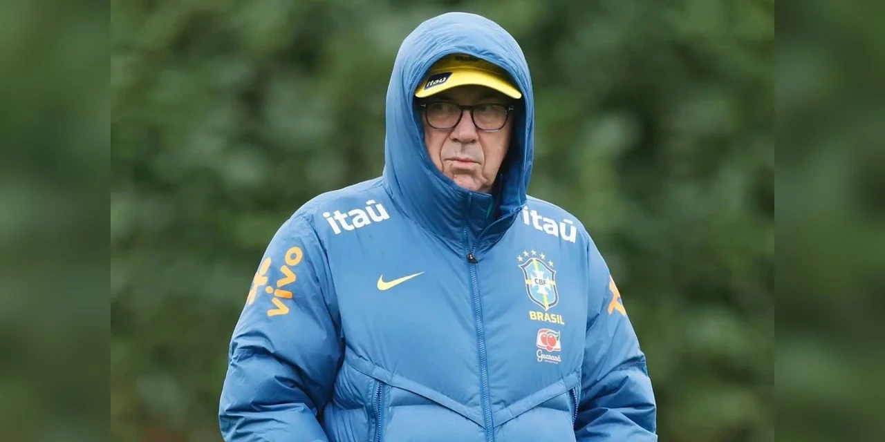 Ancelotti diz que Vini Jr ainda não repete nível do Real na Seleção, mas vê evolução