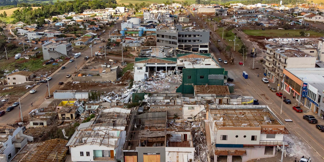 Governo Federal garante verbas e serviços após tornado que atingiu Rio Bonito do Iguaçu