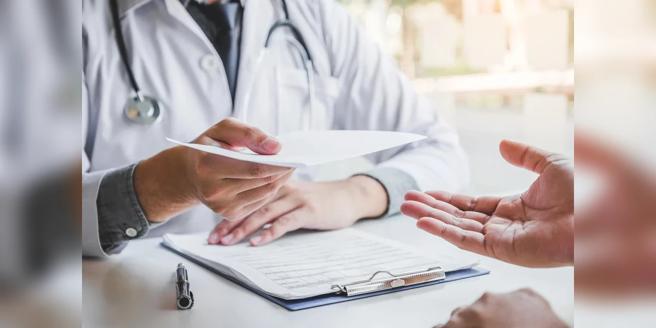 Maringá restringe atestados médicos em UBSs e UPAs; entenda