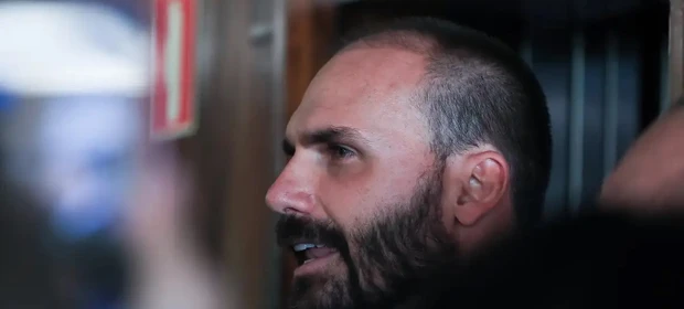 Por unanimidade, STF torna Eduardo Bolsonaro réu por atuação nos EUA